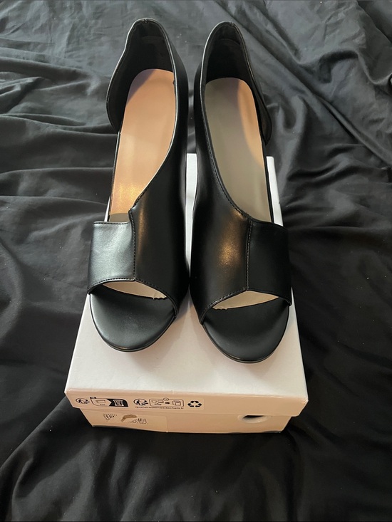 Shoes - Classic Black Open-Toe Women's Heels with Cutout Detail